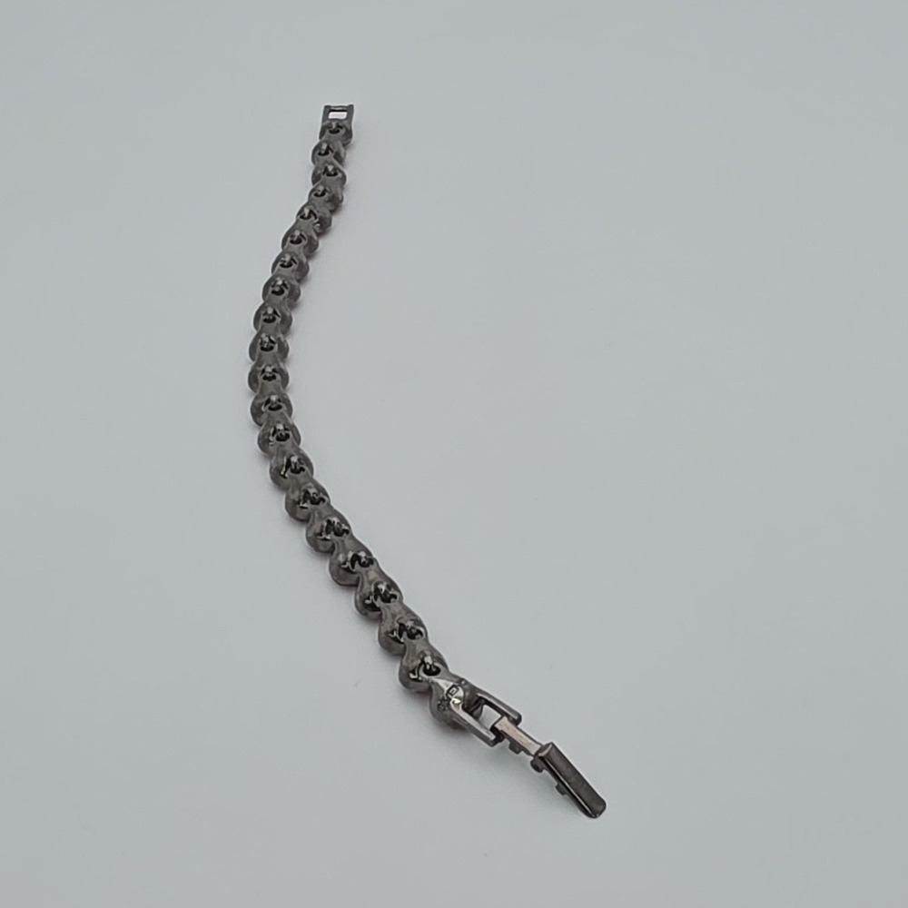 New! GIVENCHY Signed Tennis Bracelet Red SWAROVSKI Crystals Gunmetal Gray 7" - Picture 10 of 13